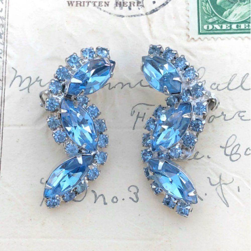 Vintage Light Blue Crystal Clip-on Earrings